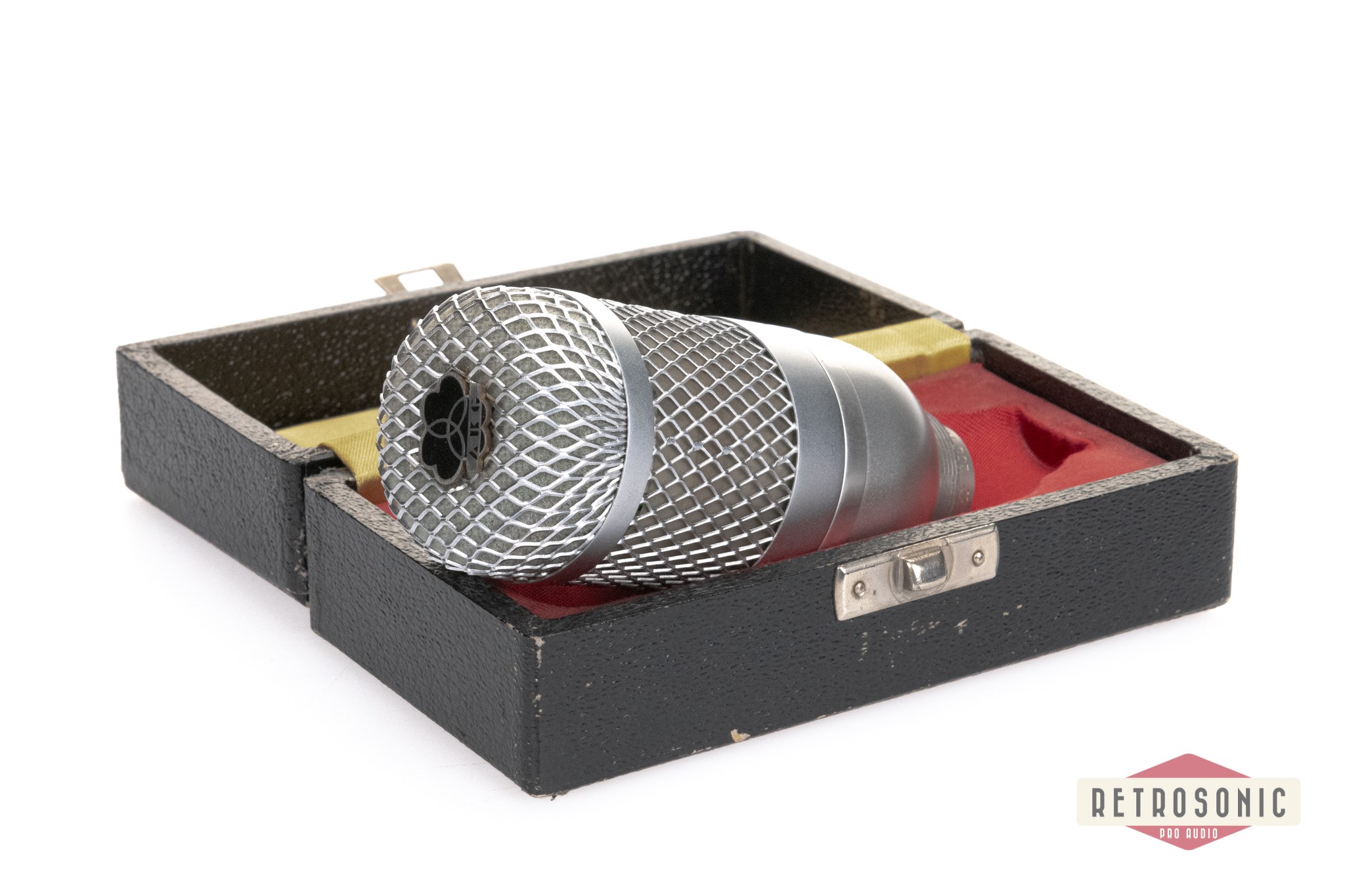 AKG D17 Dynamic Cardioid Mic