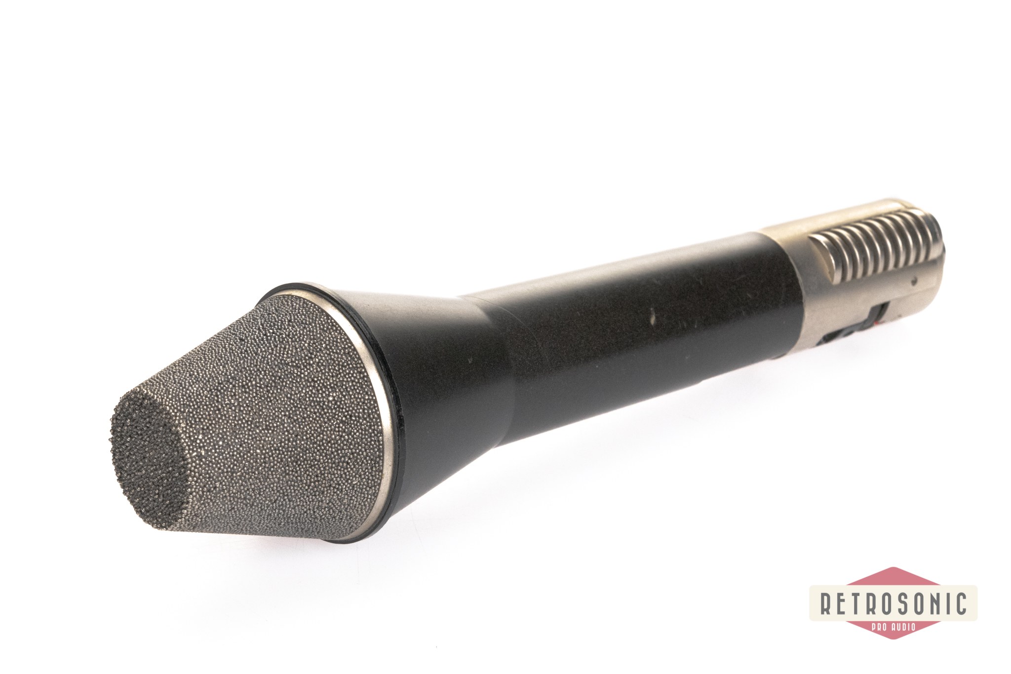 AKG D202 C4 Dynamic Microphone