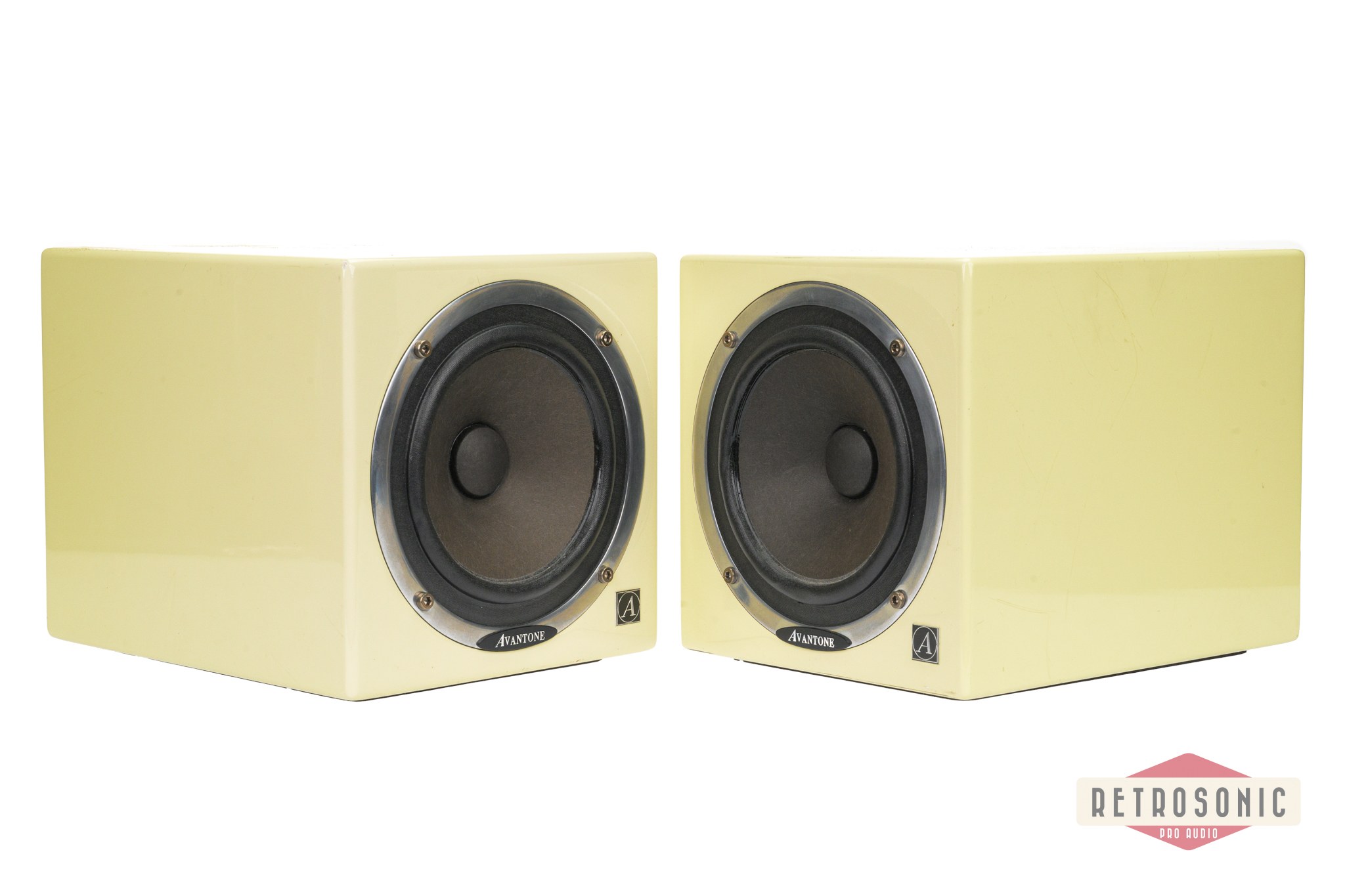 Avantone Active MixCube Cream pair