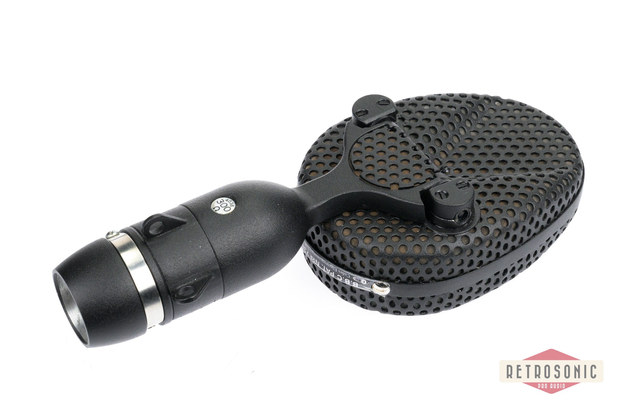 Coles 4038 Studio Ribbon Mic + Coles 4072 Schock-Mount Mic To Stand Adaptor with XLR for 4038