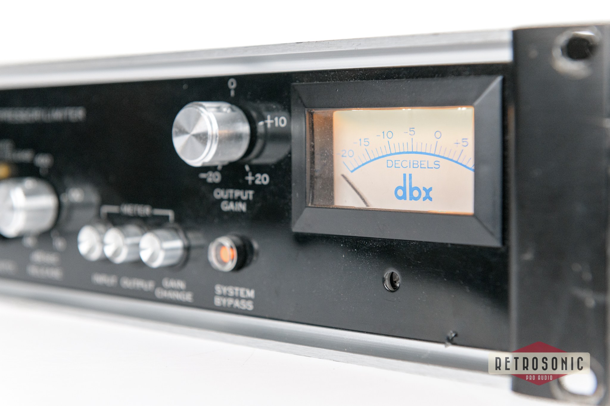 DBX 165 Over Easy Compressor/Limiter #1