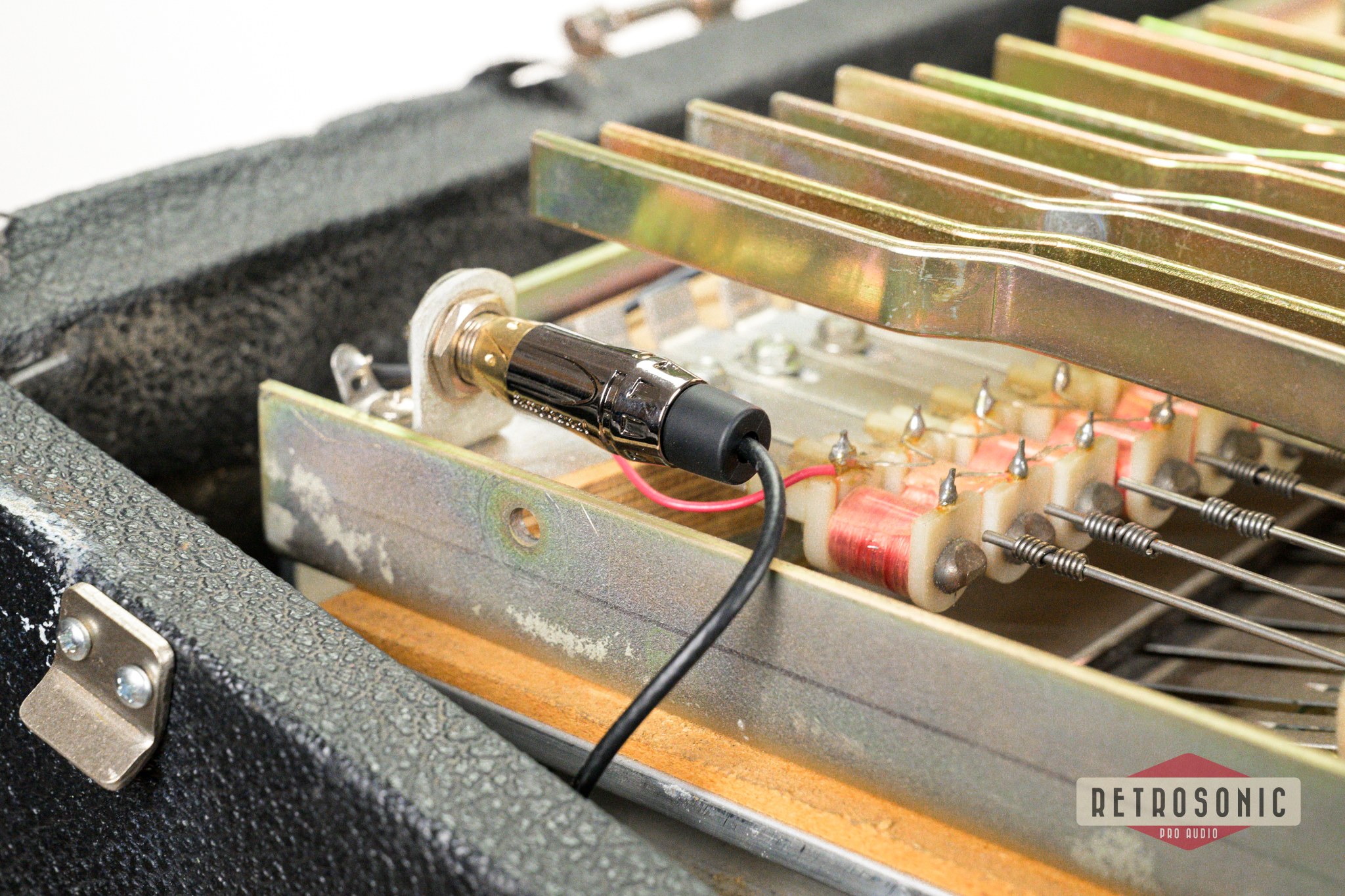 Fender Rhodes Mk1 73 Stage with VV Stereo Vibe Preamp