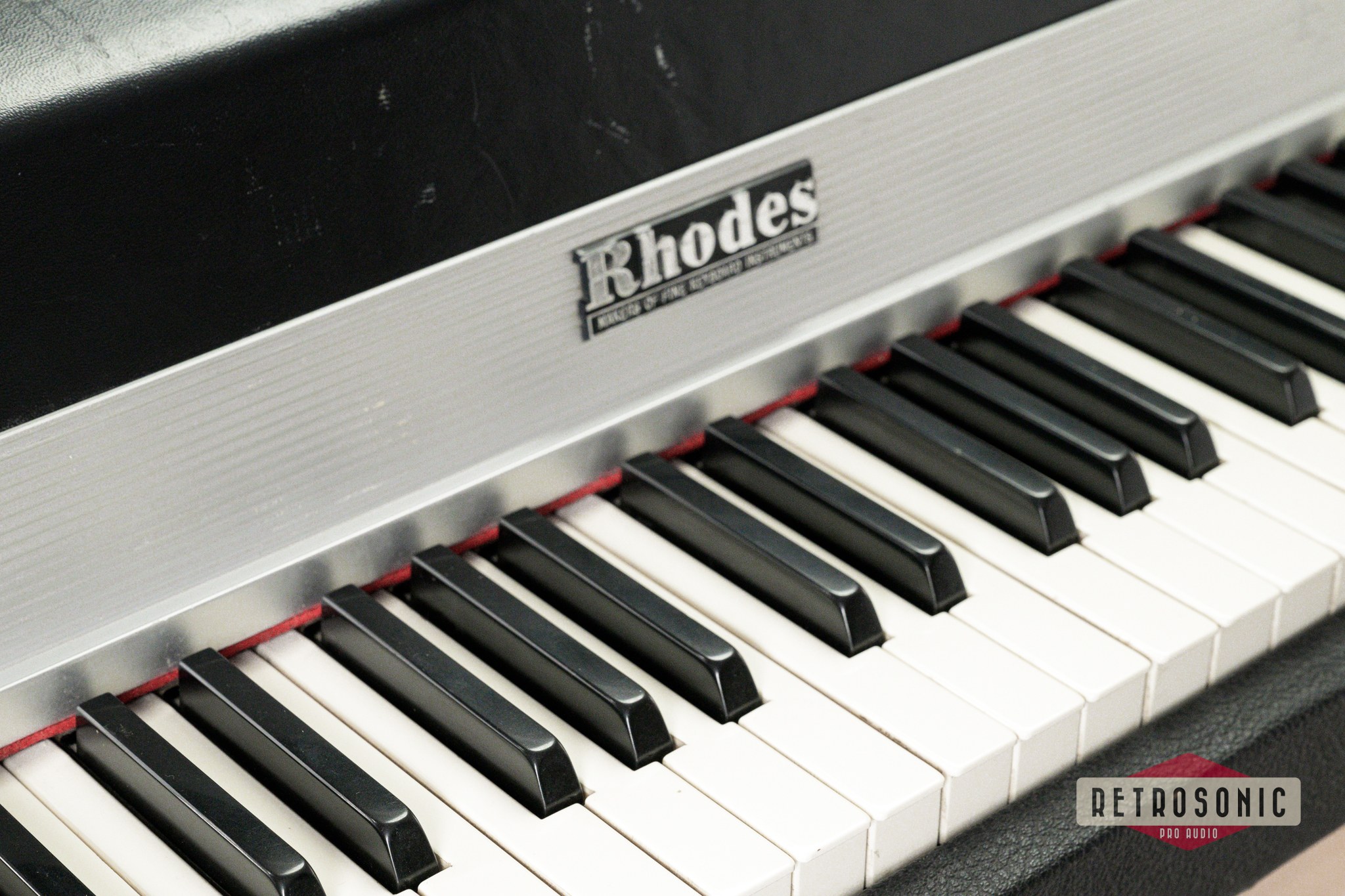 Fender Rhodes Mk1 73 Stage with VV Stereo Vibe Preamp