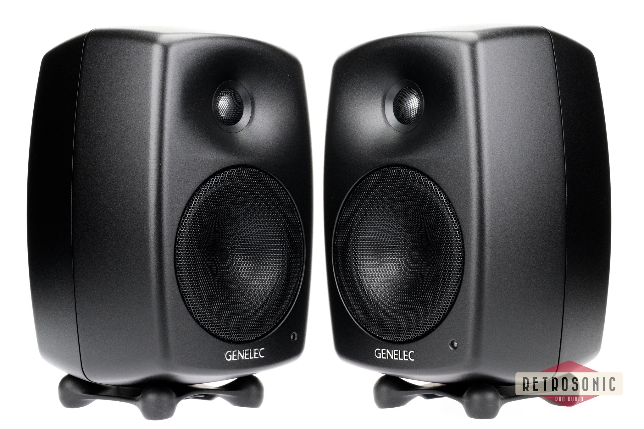 Genelec Stereo 8330AM bundle pack consisting of two 8330AM, GLM User kit and 9310BM volume control