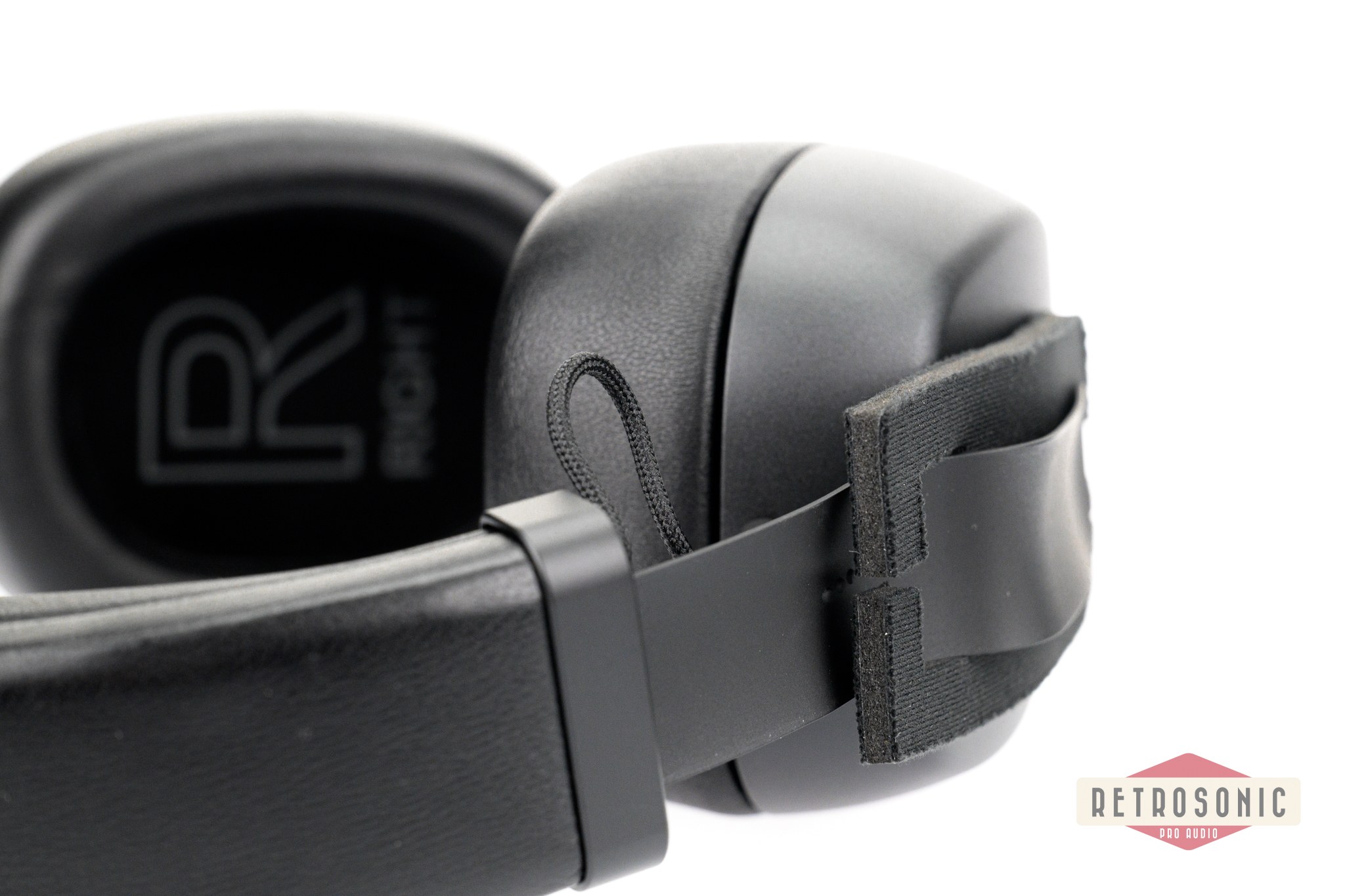 Genelec UNIO Personal Reference Monitoring (PRM) includes Genelec 9320A and Genelec 8550A