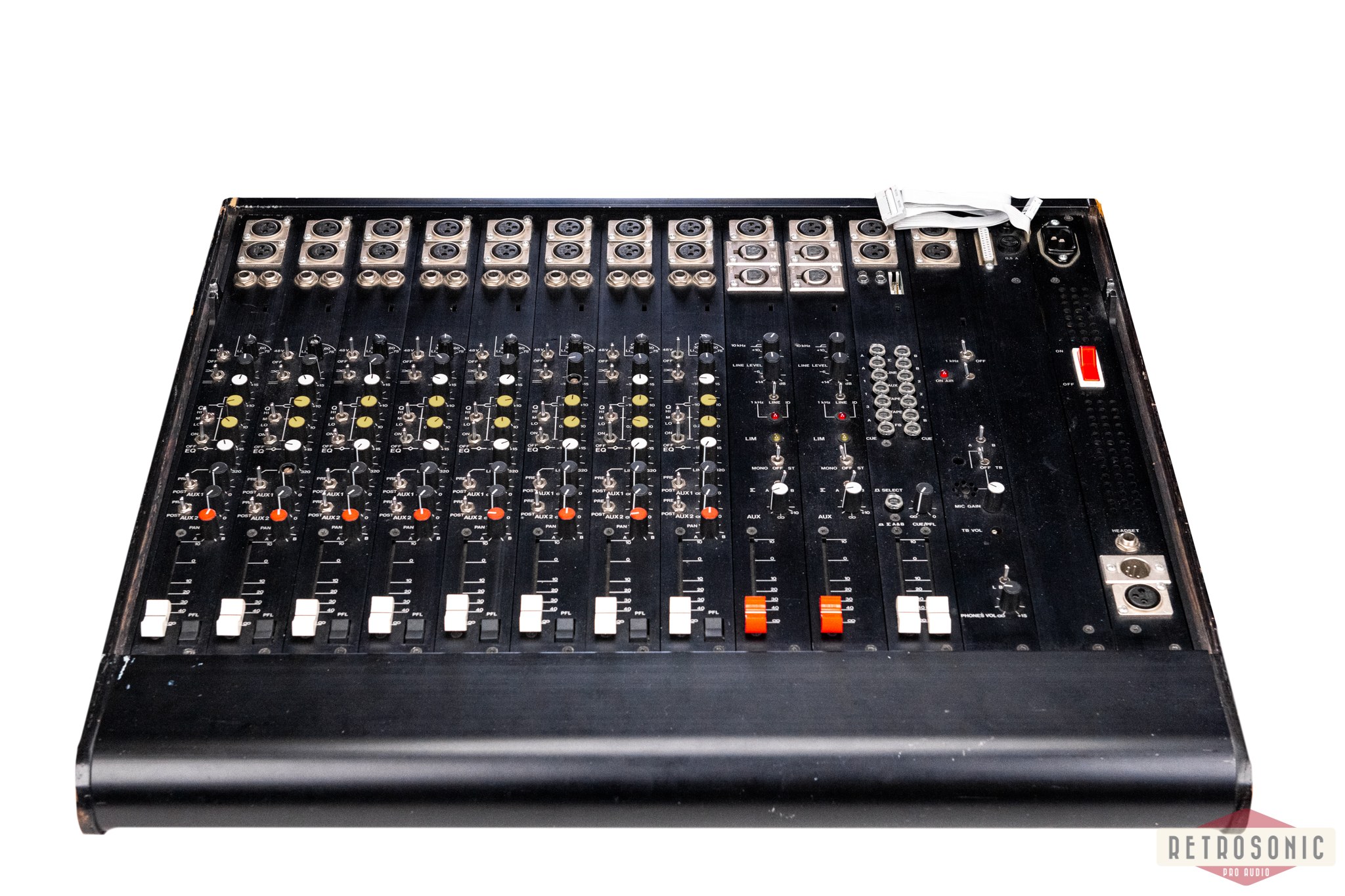 Kajaani UT MIX 8/2 Analog Broadcast Mixer