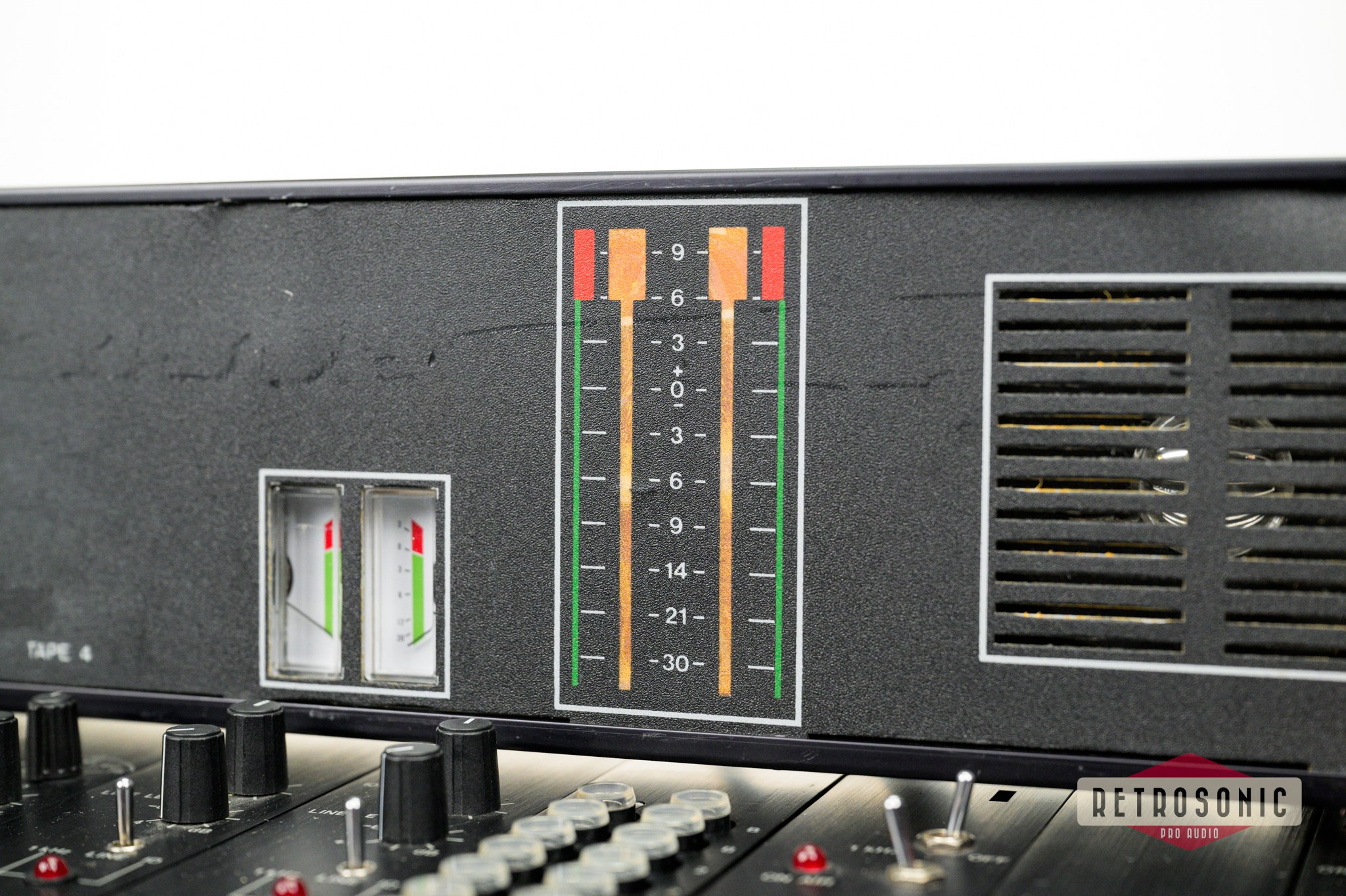 Kajaani UT MIX 8/2 Analog Broadcast Mixing Console