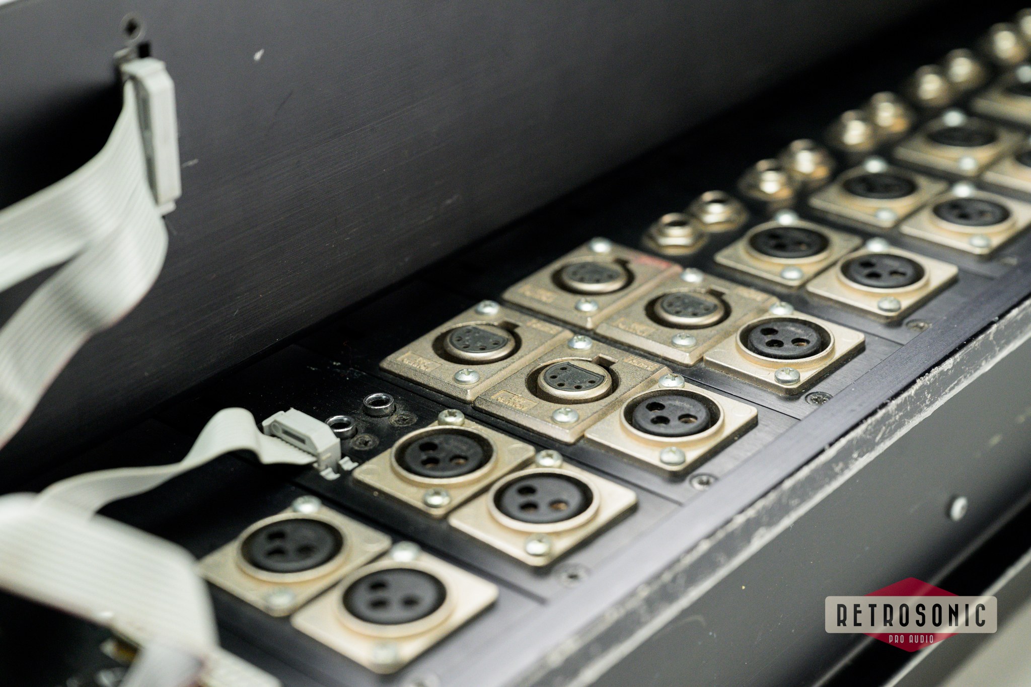 Kajaani UT MIX 8/2 Analog Broadcast Mixing Console