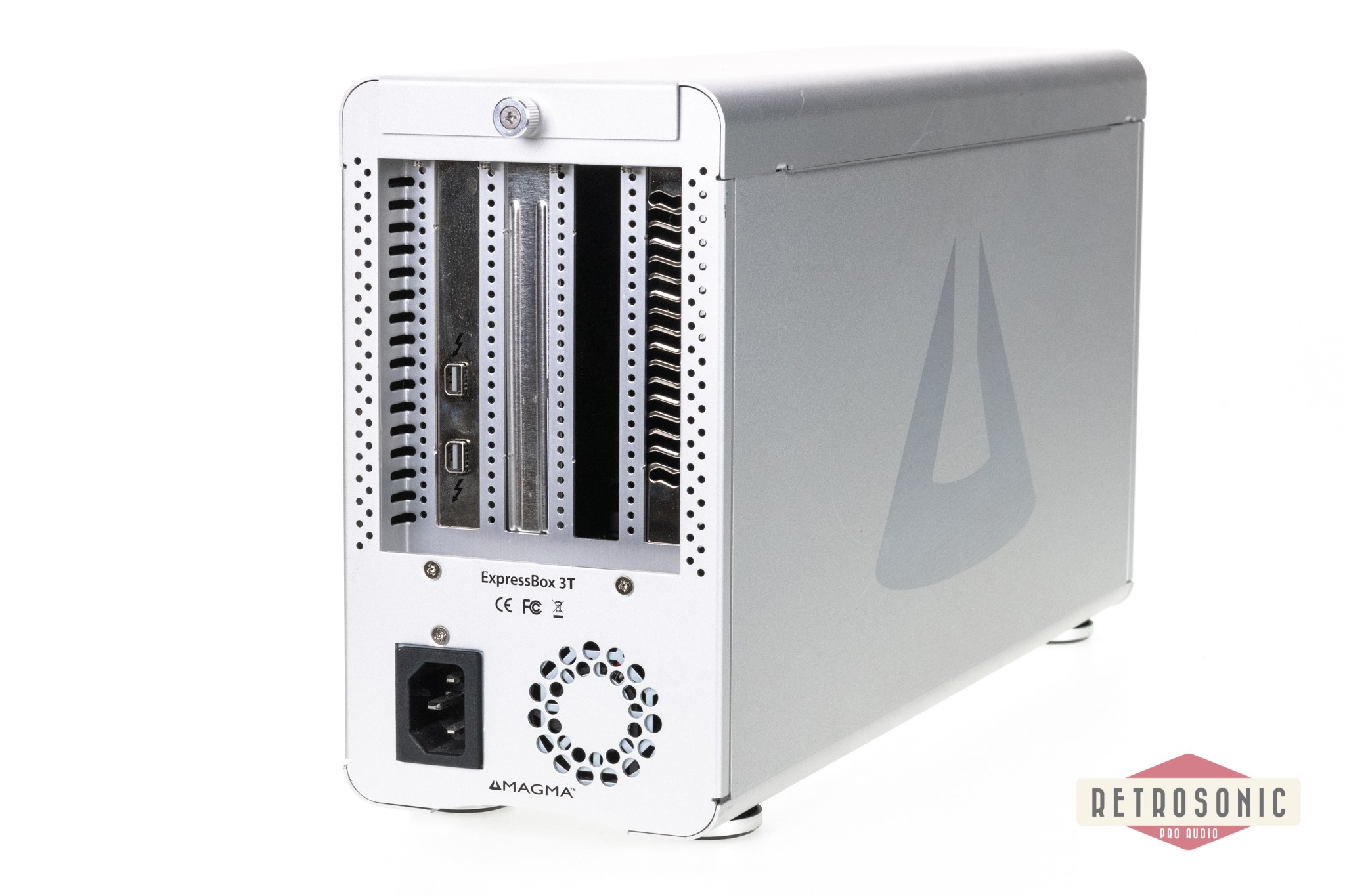 Magma ExpressBox 3T Three-Slot Thunderbolt2 to PCIe Expansion