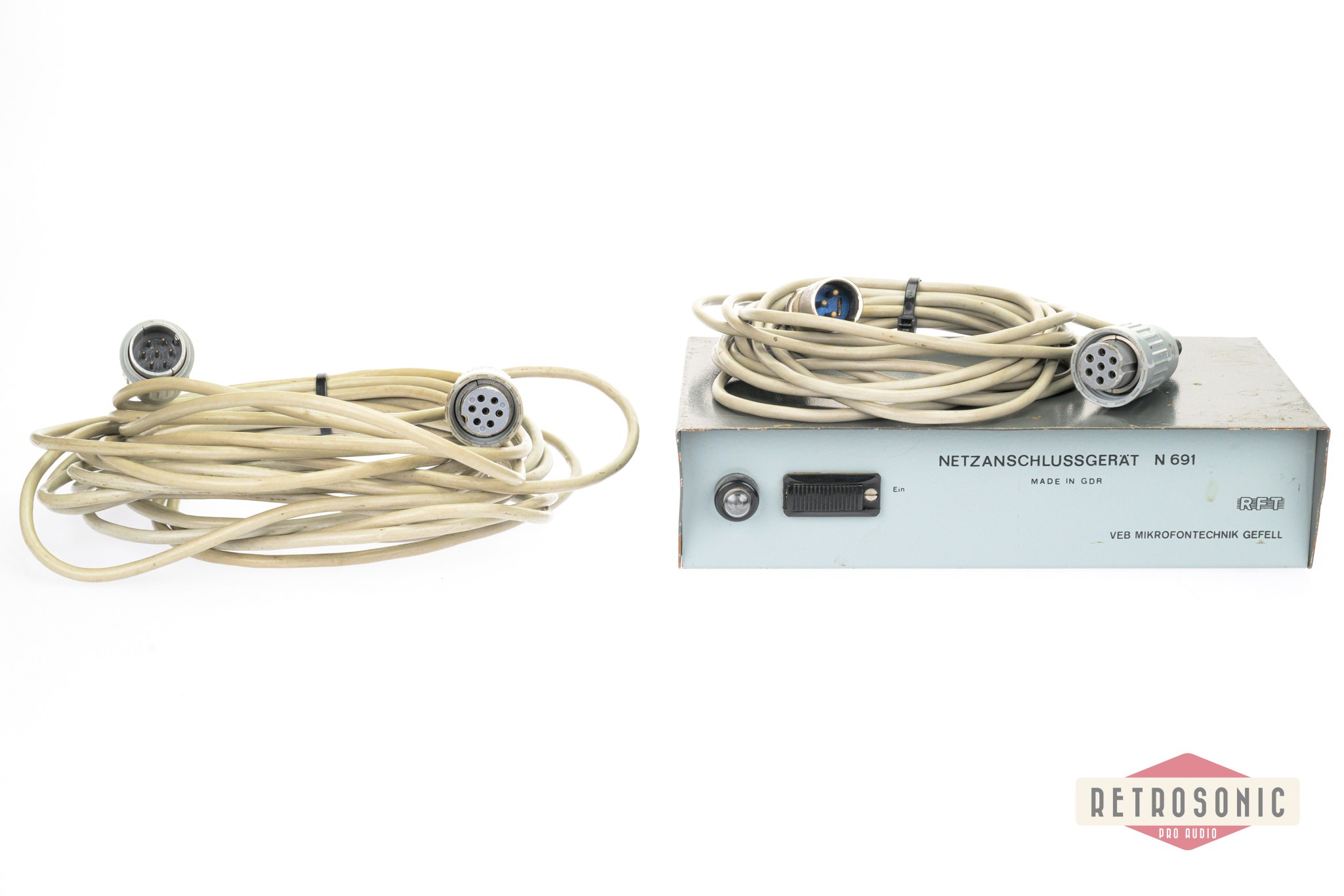 Microtech Gefell MV692/M94 Cardioid 12Volt Condenser Microphone, N691 PSU