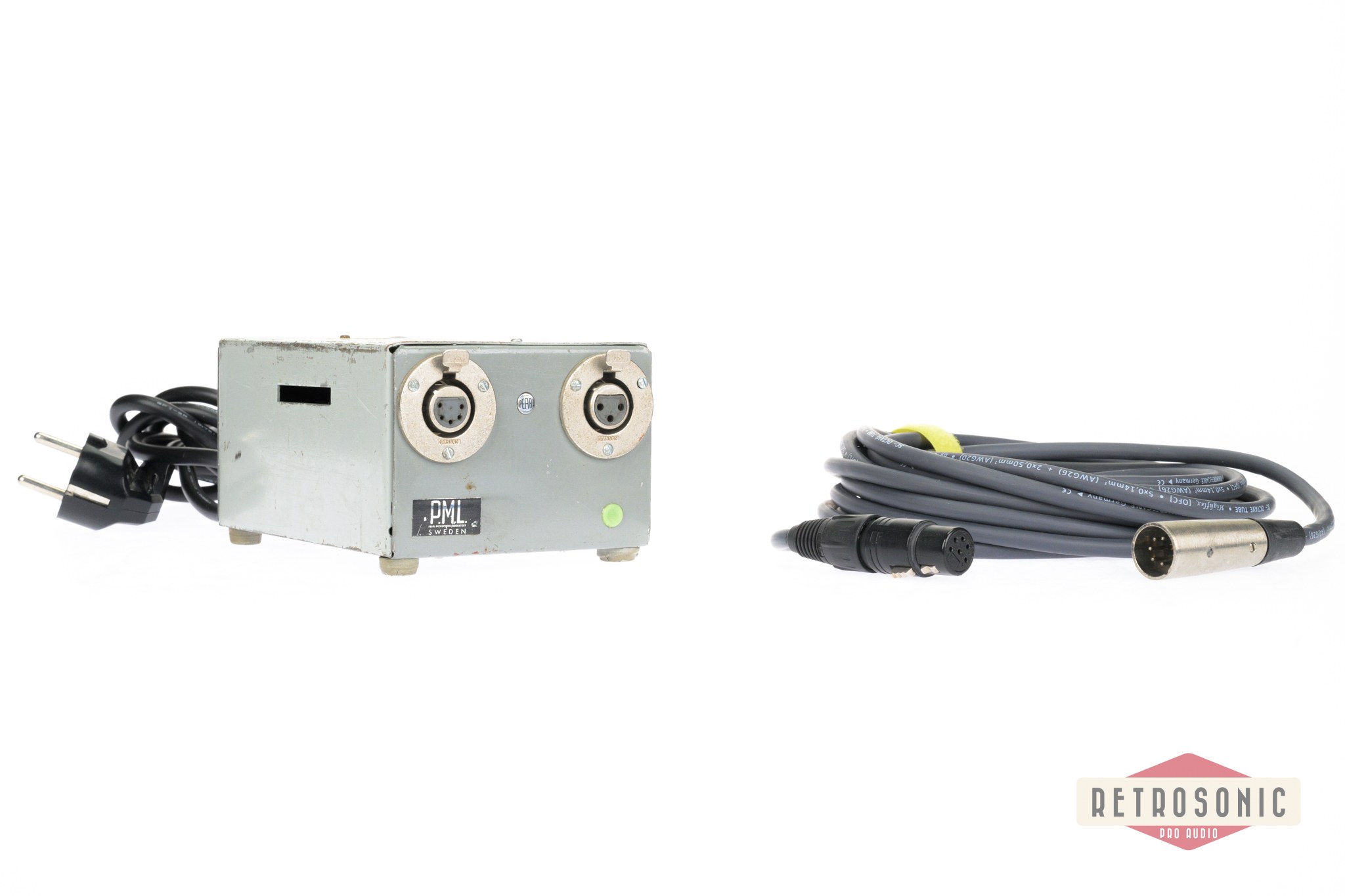 Pearl Microfonlab PML C-12 Tube Microphone + E3000 PSU