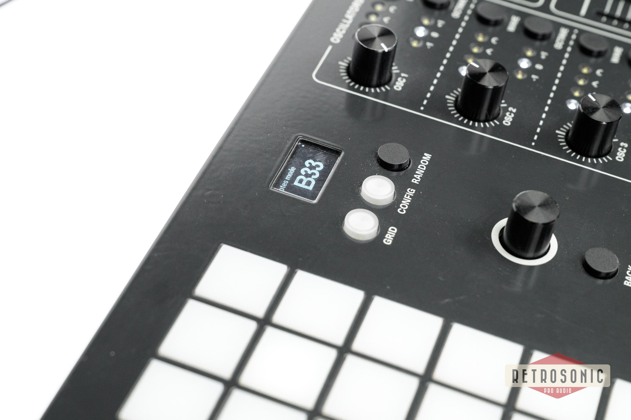 Polyend/Dreadbox Medusa synthesizer