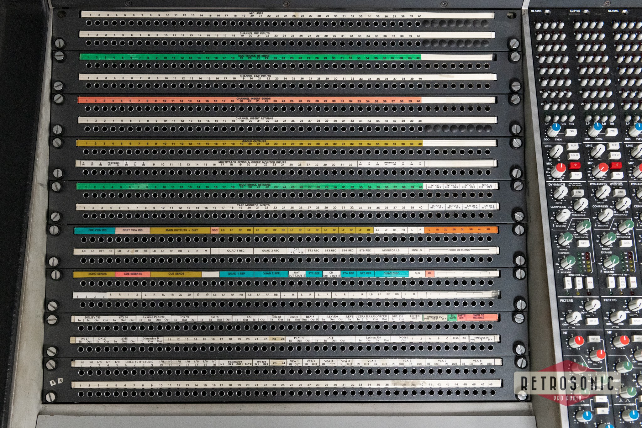 Solid State Logic SSL 4040E/G w. 24 pcs SL611G (292) and 16 pcs SL611E (242) Modules