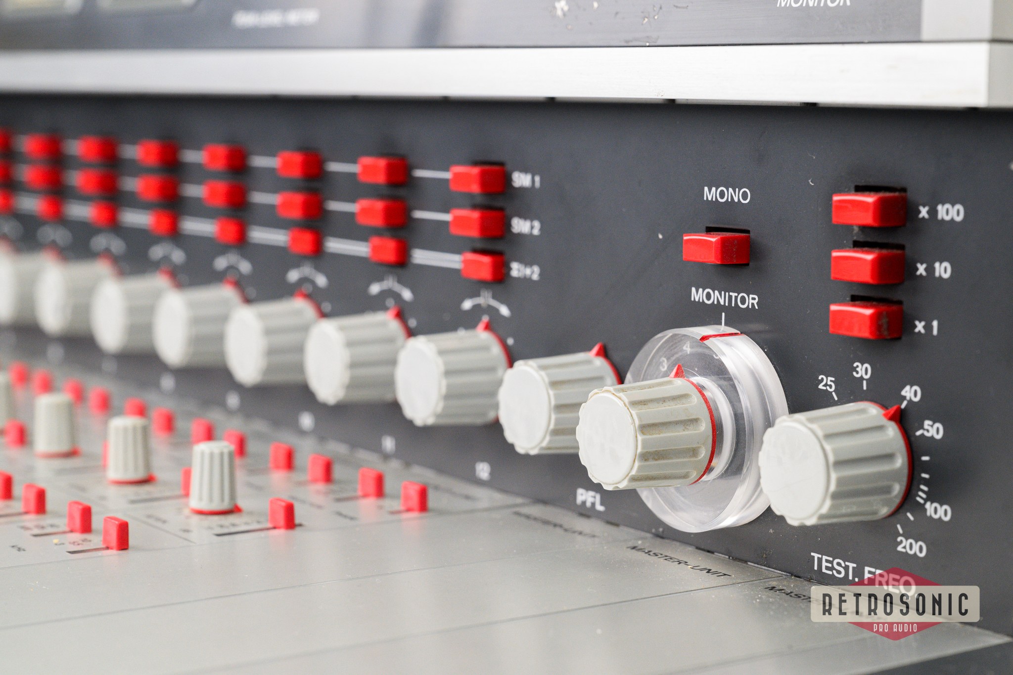 Studer 089 MK1 12/2 Analog Mixing Console