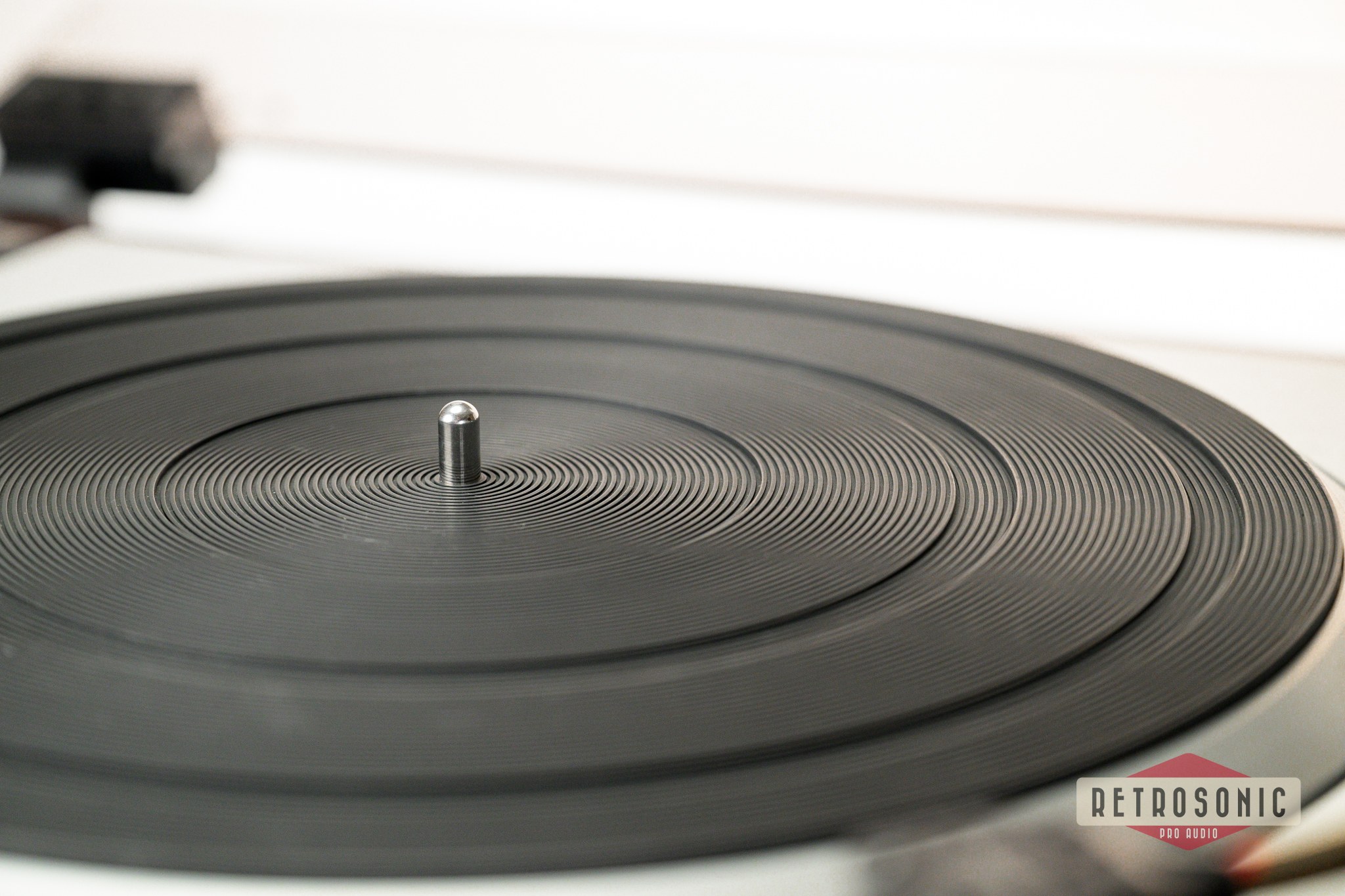 Technics SL-1000MK II P Professional Turntable