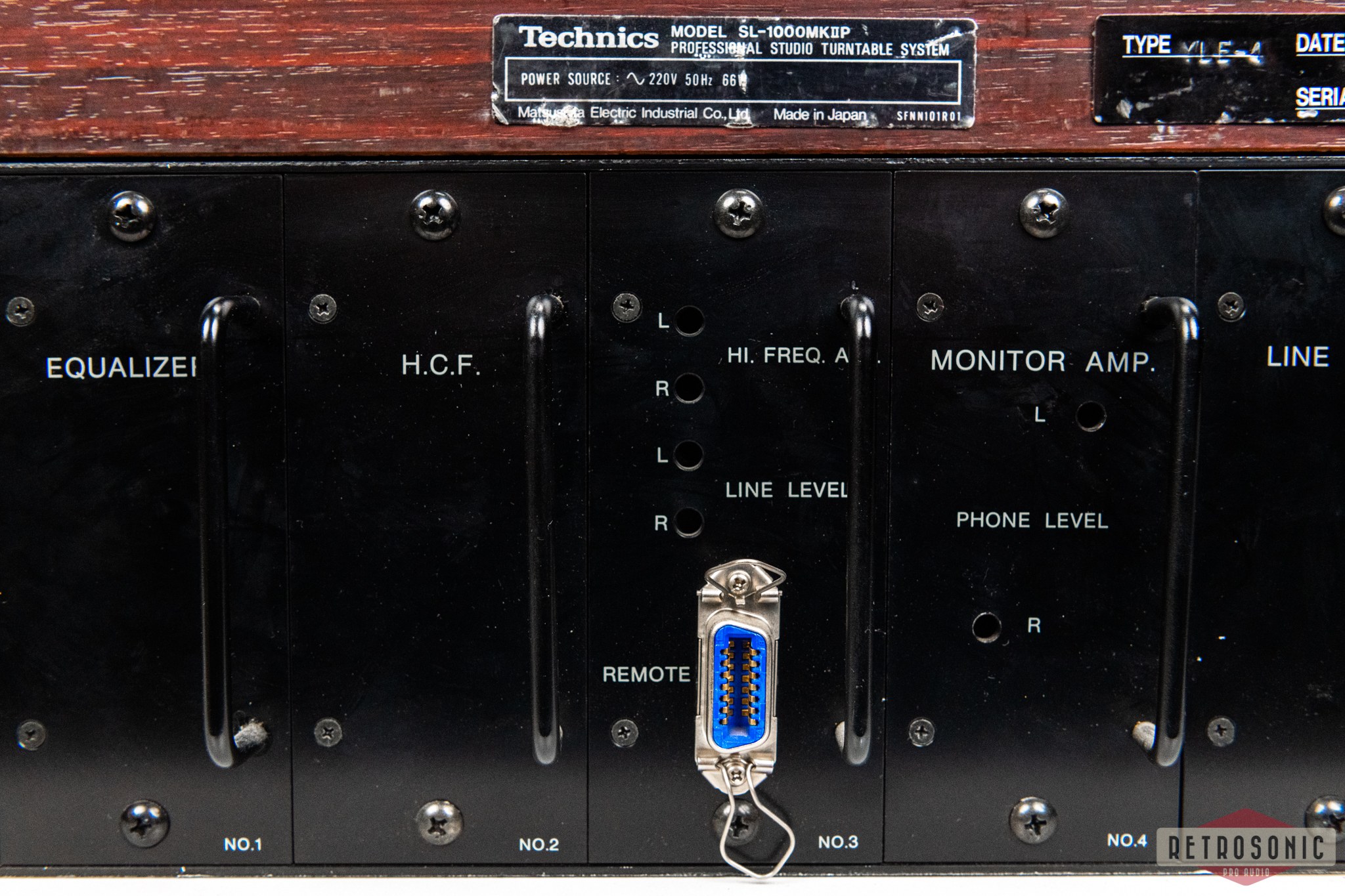 Technics SL-1000MK2P Professional Studio Turntable. Year 1984