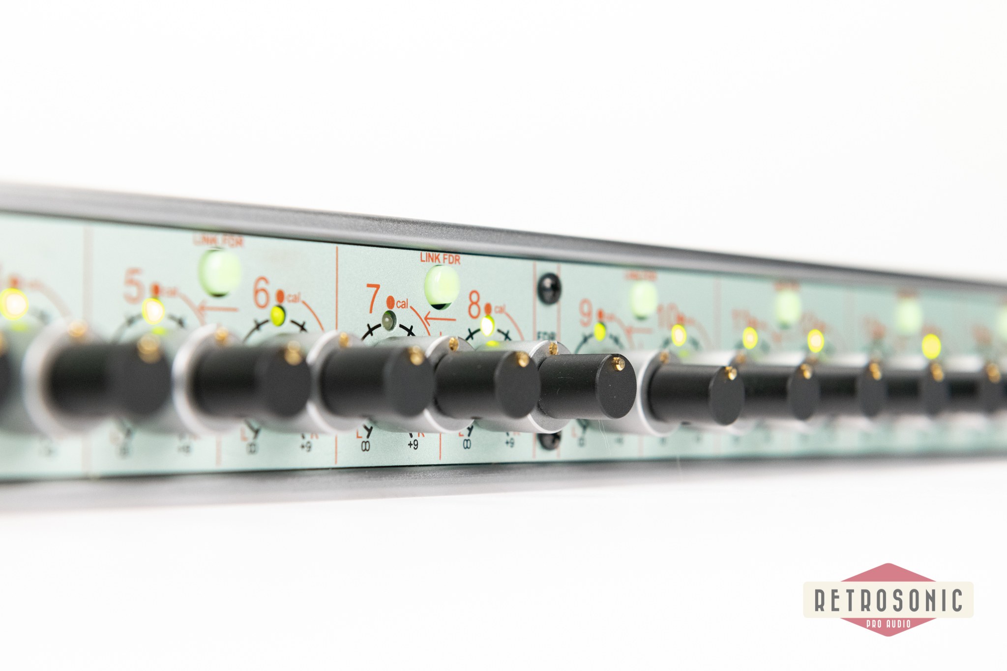 Tonelux OTB16 16-channel Summing Mixer