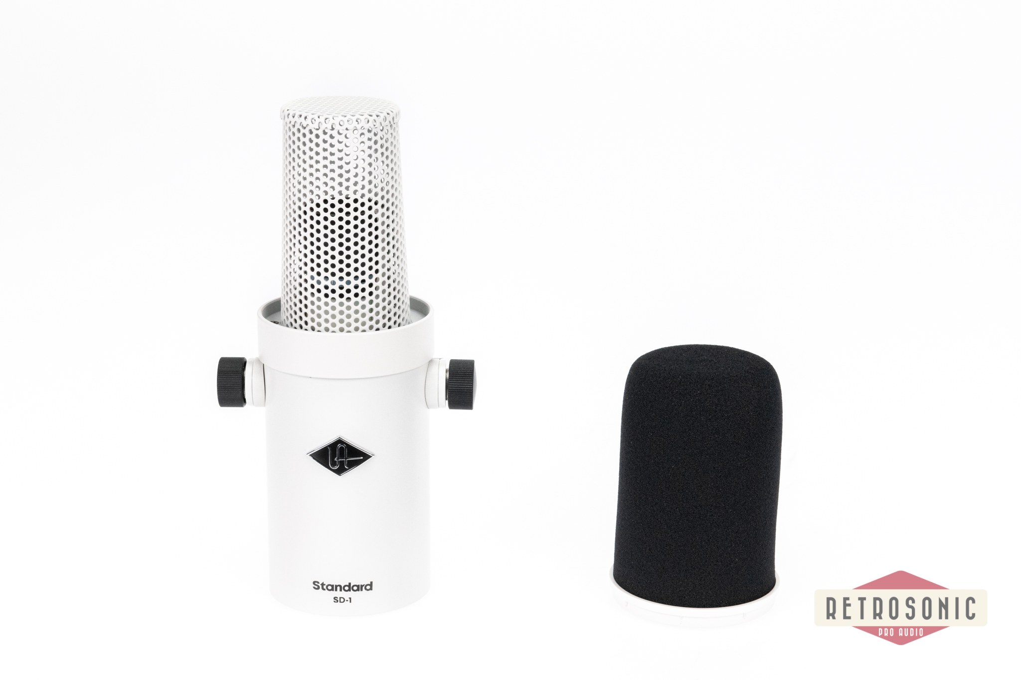 Universal Audio SD-1 Dynamic microphone with Hemisphere Modeling