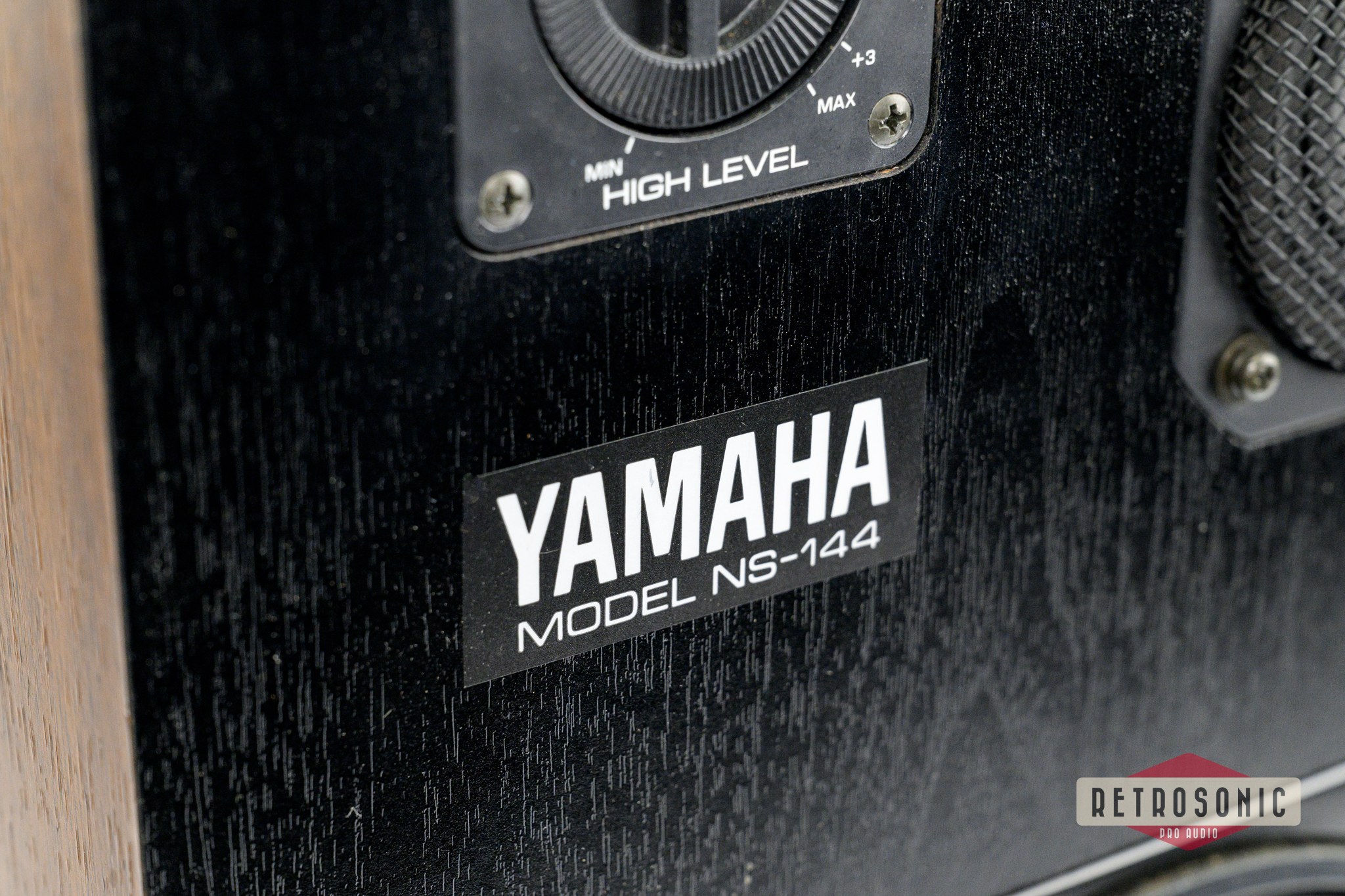 Yamaha NS-144 Speaker System Pair