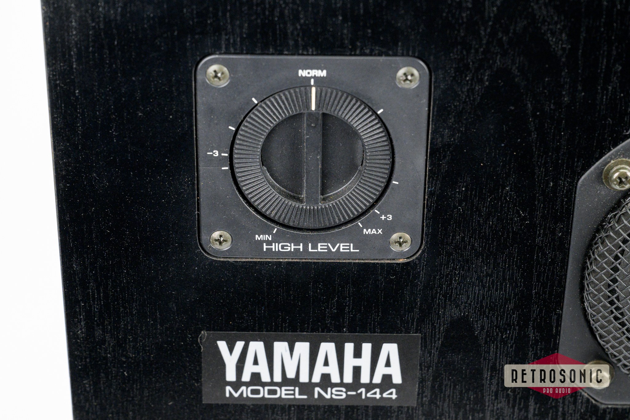 Yamaha NS-144 Speaker System Pair