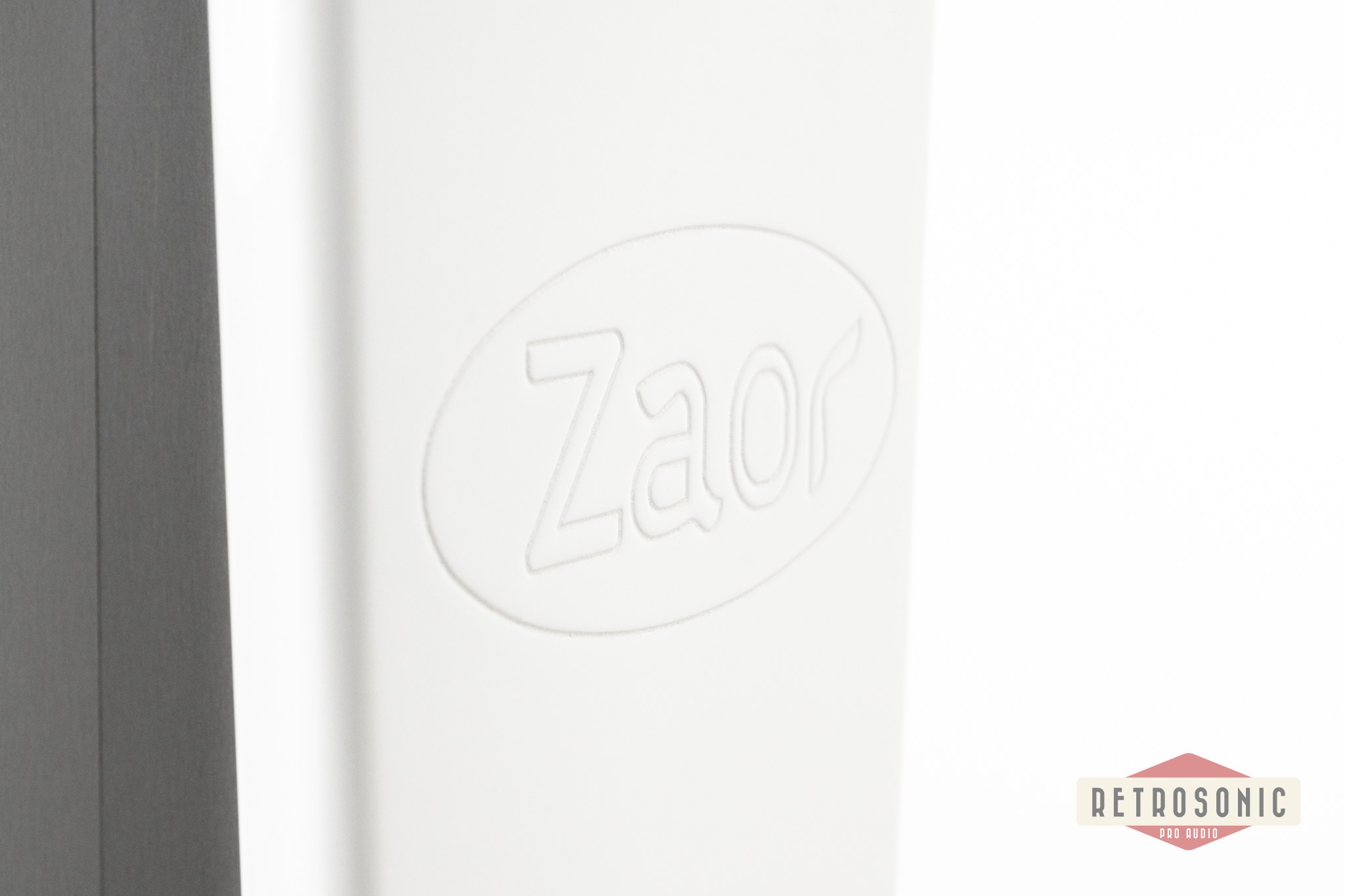 Zaor Stand Croce 42 Pair White Gloss/Grey Ex Demo